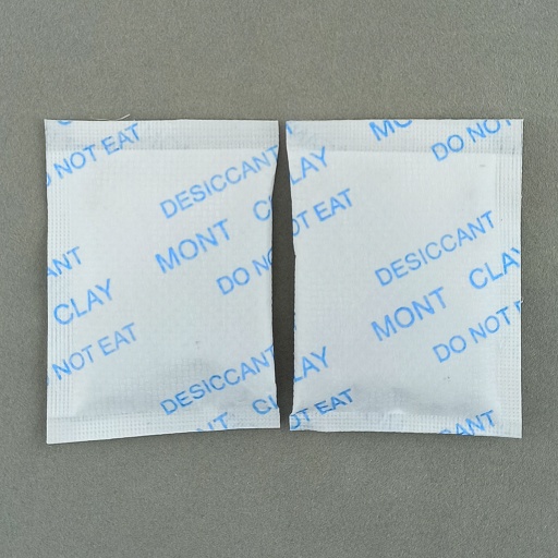 [5-36] 5 gram desiccant